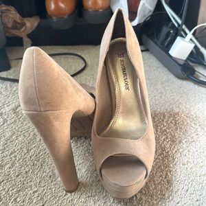 Just fab pumps